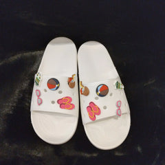Image & Stylez LLCChill SlidesOn Chill SlidesSporty Slides with Charms Included
*Runs Small*We recommend ordering one size up.