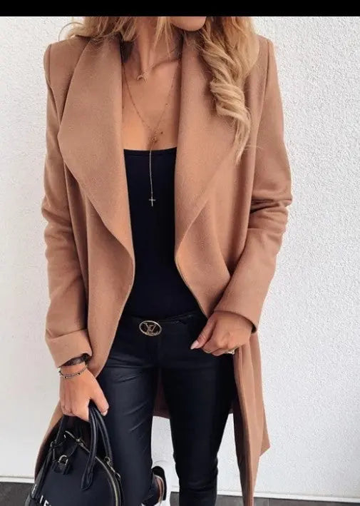 Women's overcoat jacket in size L, stylish and elegant design.